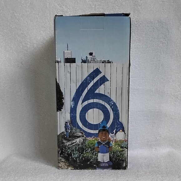 2019 Toronto Blue Jays Marcus Strongnome MLB Lawn Gnome BNIP!! - Picture 3 of 7